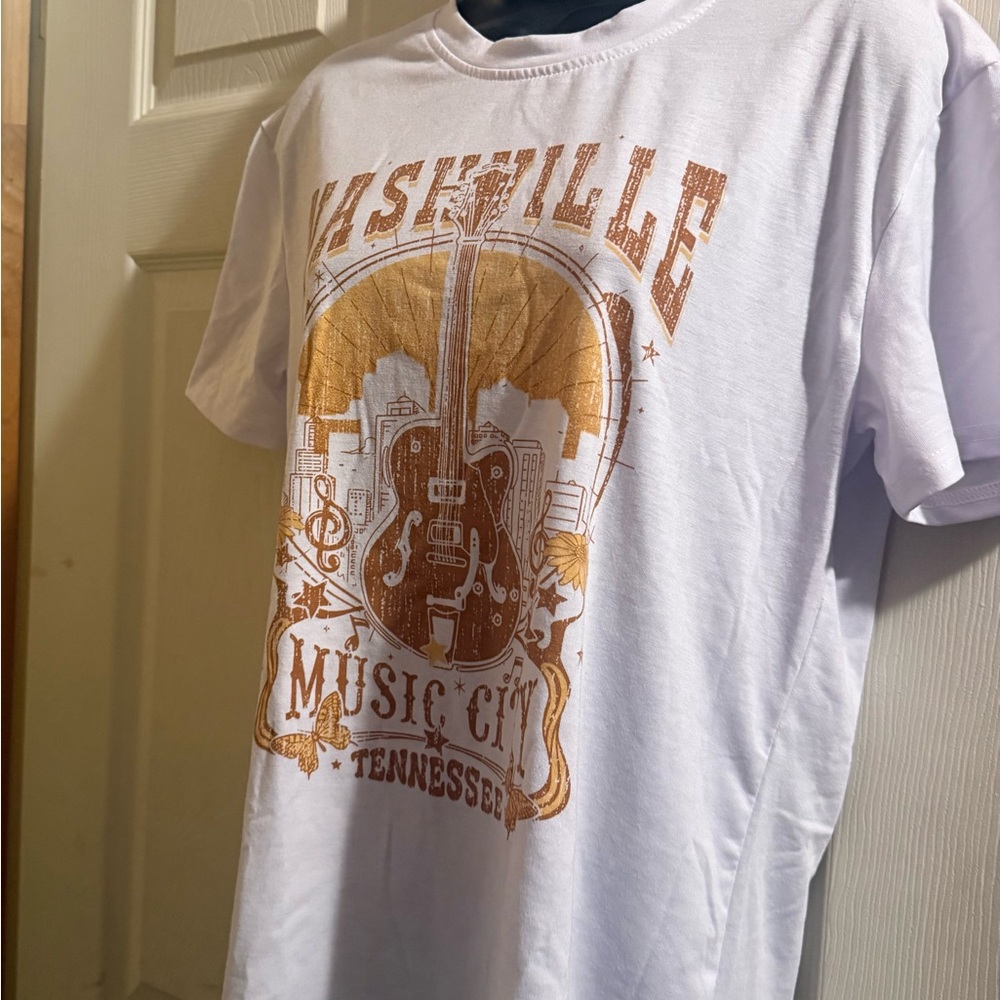 Nashville Music City Graphic Tee